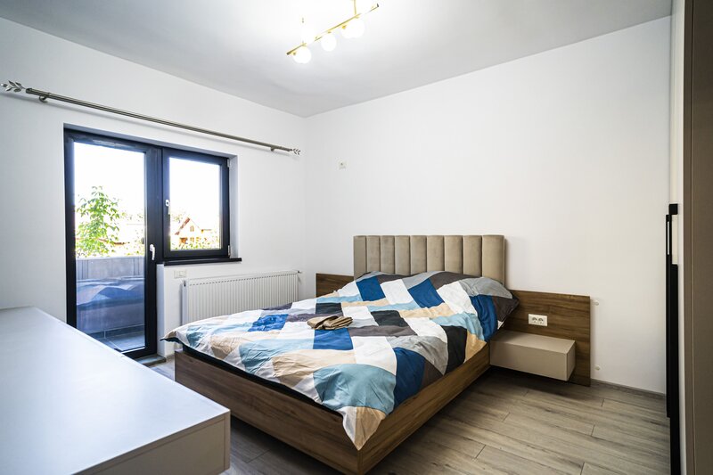 Margelelor, zona de case, 2 camere, 59 mp, decomandat, etaj 4, nou, comision 0%