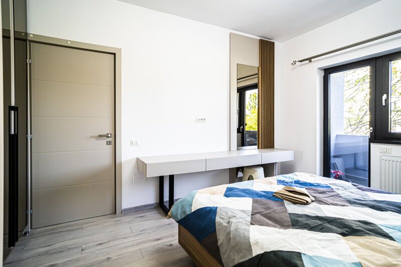 Margelelor, zona de case, 2 camere, 59 mp, decomandat, etaj 4, nou, comision 0%
